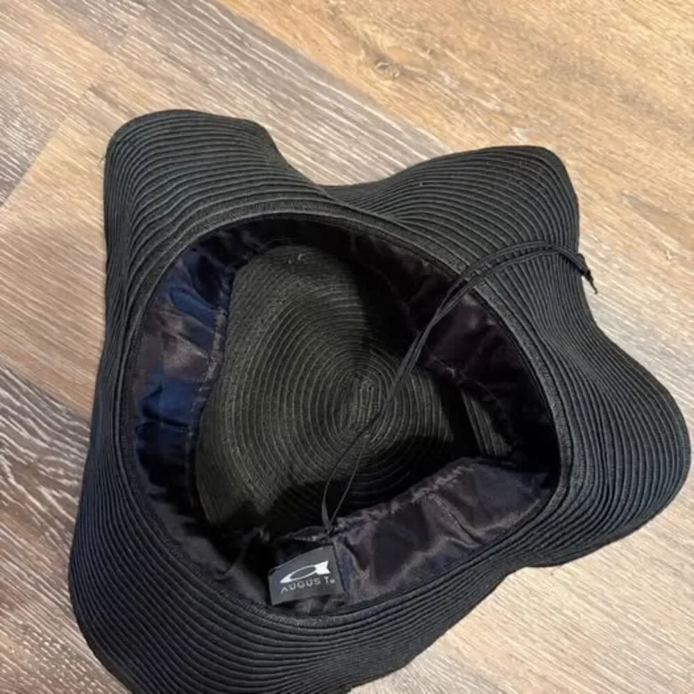 August Hat Company